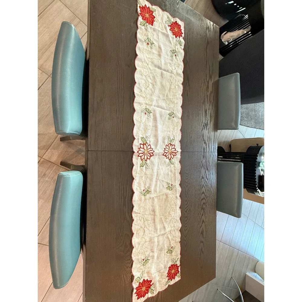 Vintage Ivory Embroidered Poinsettia Christmas Table Runner Red Scalloped Edge